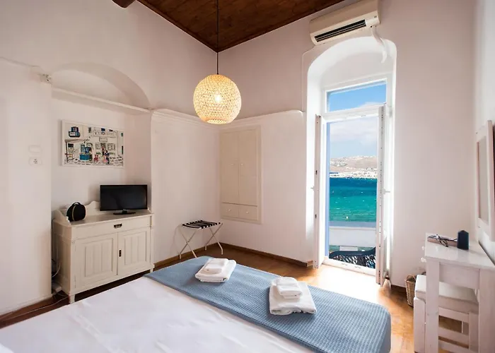 Mykonos Old Harbor Front With Balcony 別荘