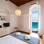 Mykonos Old Harbor Front With Balcony Vakantiehuis