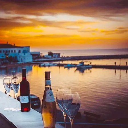 Mykonos Old Harbor Front With Balcony Dom wakacyjny
